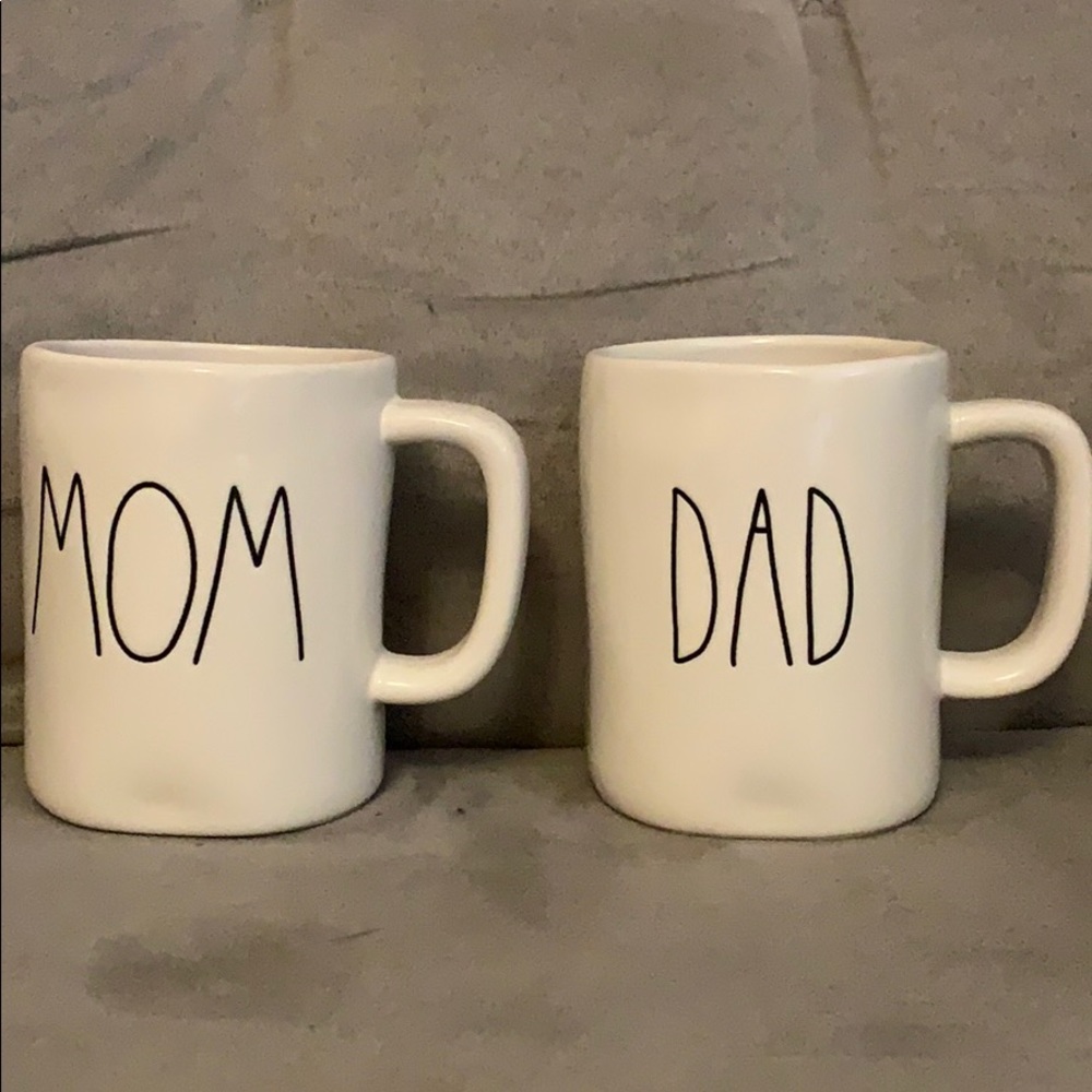 Rae Dunn mug set